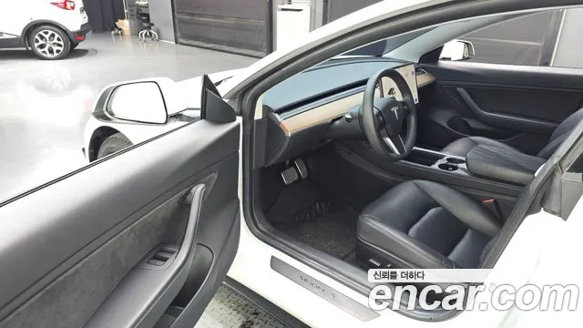 Tesla Model 3 2021 thumb 10