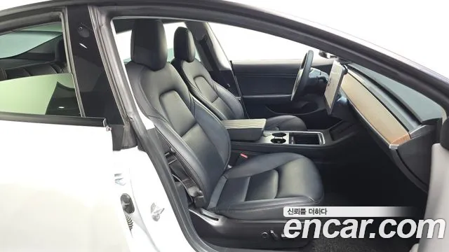 Tesla Model 3 2021 thumb 12