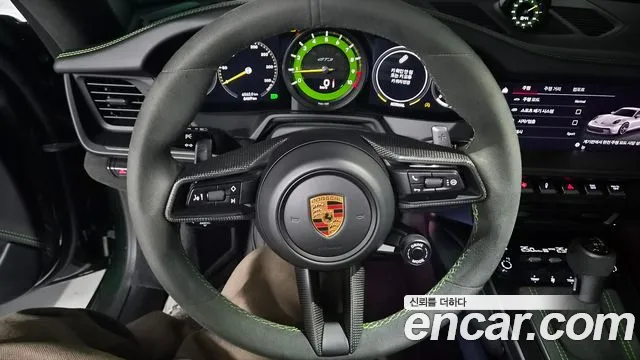 Porsche 911 2022 thumb 9