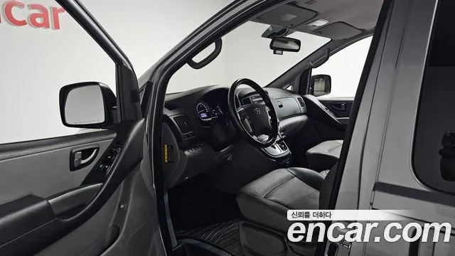 Hyundai Starex 2017 thumb 9