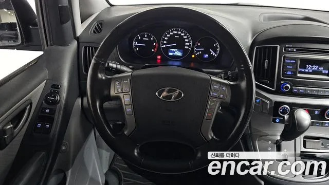Hyundai Starex 2017 thumb 12