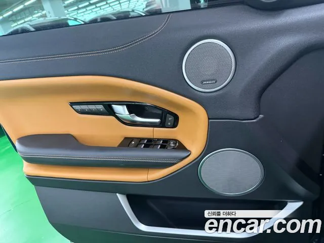 Land Rover Range Rover Evoque 2018 thumb 10