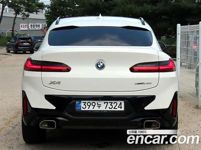 BMW X4 2022 thumb 4