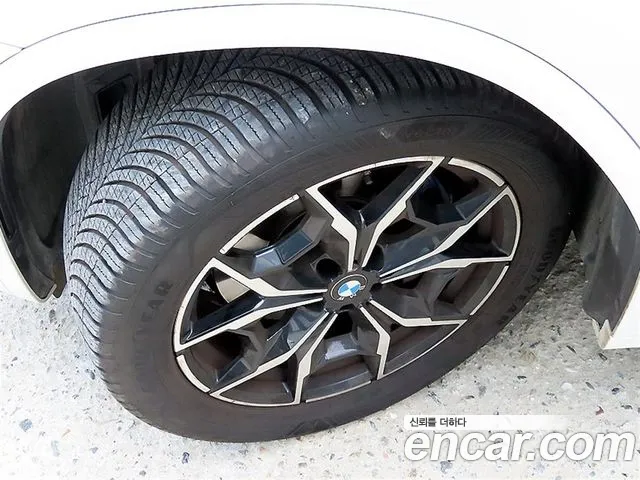BMW X4 2022 thumb 5