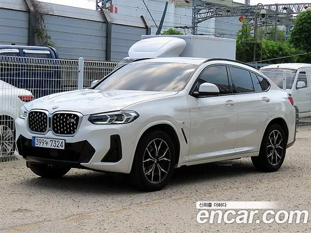 BMW X4 2022 thumb 11
