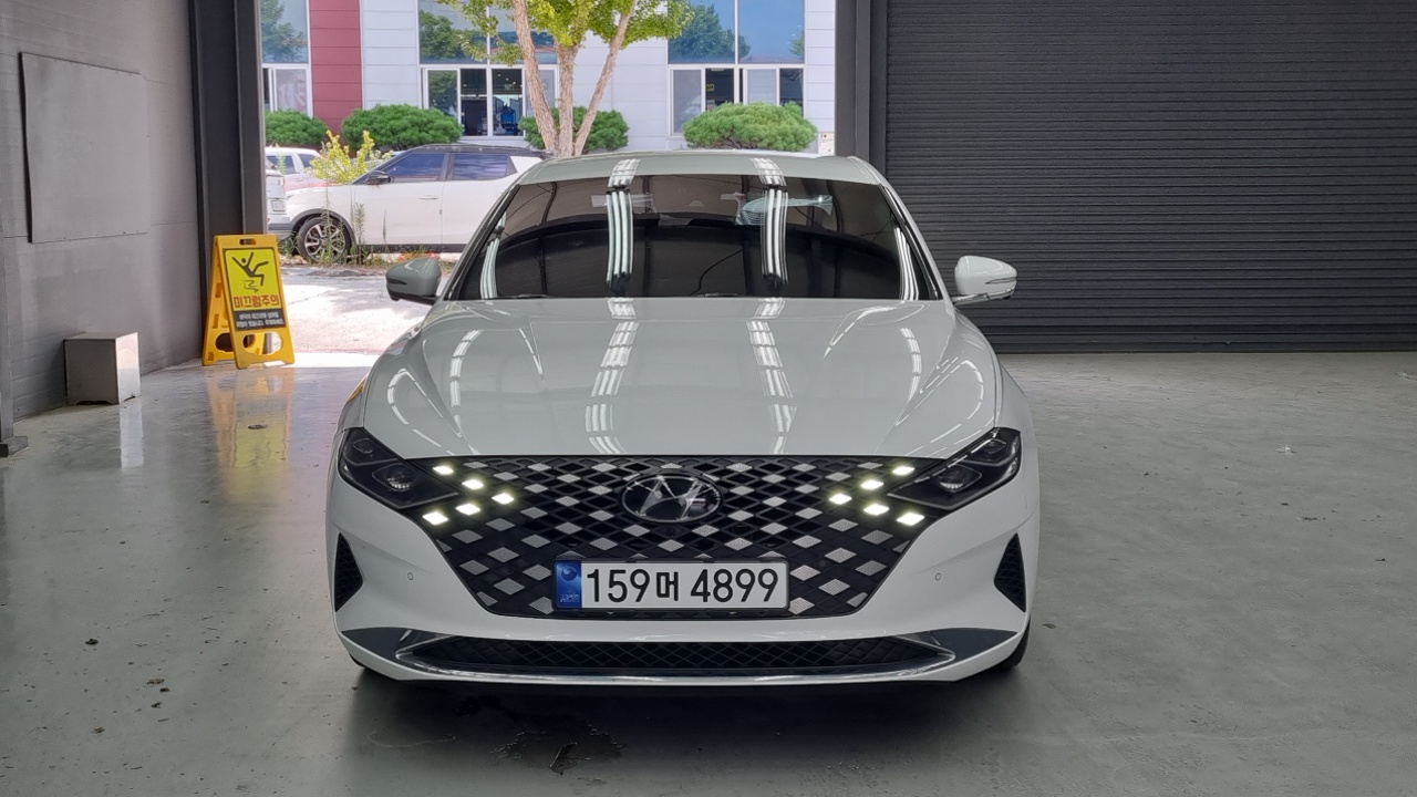 Hyundai Grandeur 2022 thumb 3