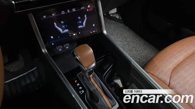 KG_Mobility_Ssangyong Torres 2023 thumb 9