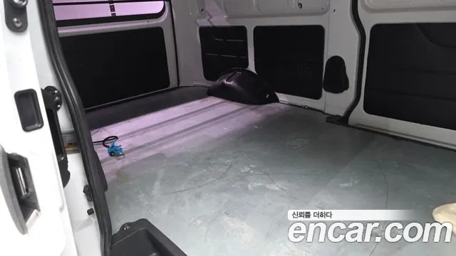 Dongfeng Xiaokang C35 2018 thumb 11