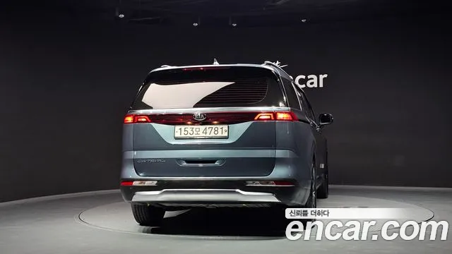 Kia Carnival 2020 thumb 4