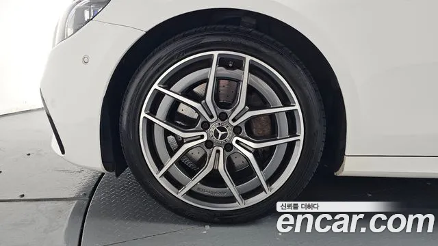 Mercedes-Benz E-Класс 2020 thumb 4