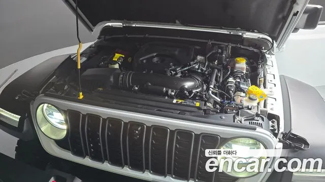 Jeep Wrangler 2025 thumb 6