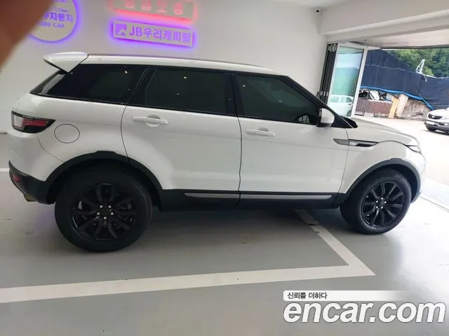 Land Rover Range Rover Evoque 2018 thumb 6