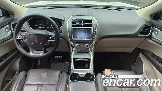 Lincoln Nautilus 2020 thumb 7