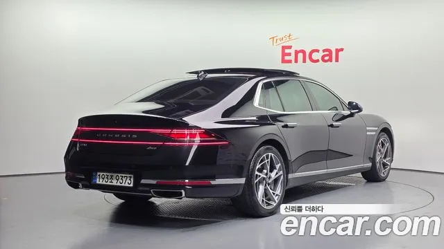 Genesis G90 2022 thumb 2