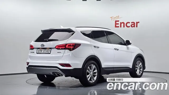 Hyundai Santa Fe 2015 thumb 2