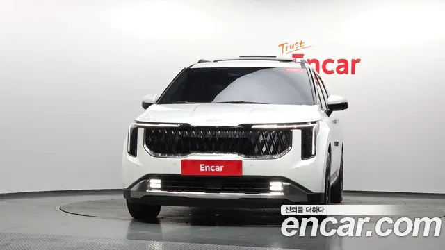 Kia Carnival 2024 thumb 2