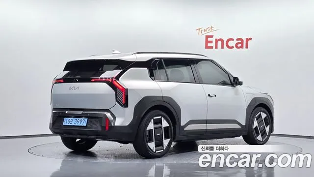 Kia EV3 2024 thumb 2