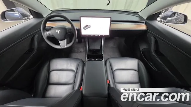 Tesla Model 3 2020 thumb 6