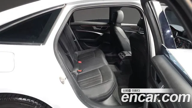 Audi A6 2021 thumb 12