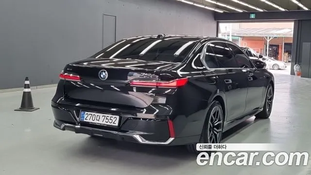 BMW 7 серии 2025 thumb 3