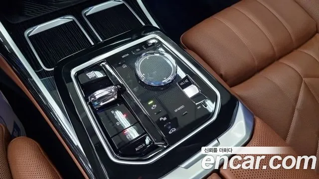 BMW 7 серии 2025 thumb 8