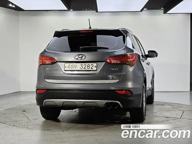 Hyundai Santa Fe 2014 thumb 3