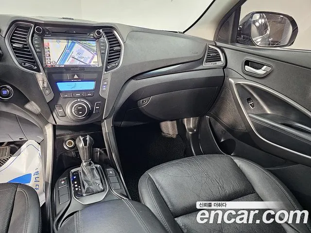 Hyundai Santa Fe 2014 thumb 9