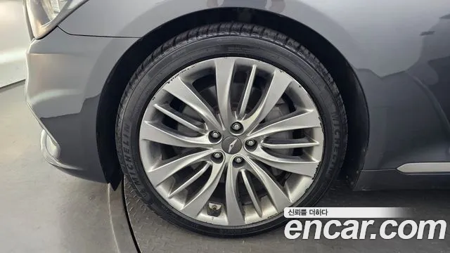 Genesis G80 2017 thumb 5