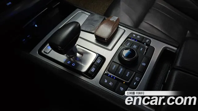 Genesis G80 2017 thumb 9