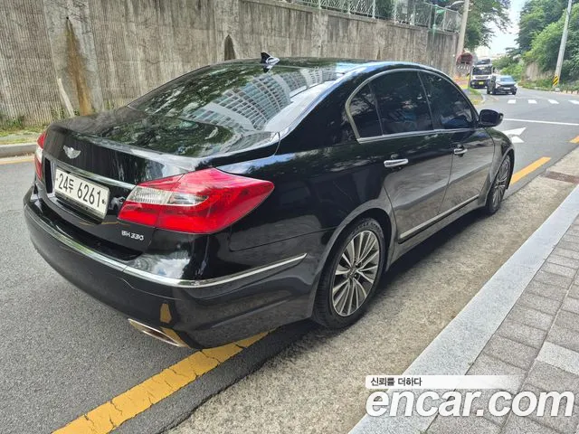 Hyundai Genesis 2012 thumb 4