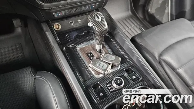 KG_Mobility_Ssangyong Rexton 2017 thumb 8