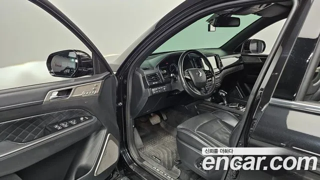 KG_Mobility_Ssangyong Rexton 2017 thumb 9