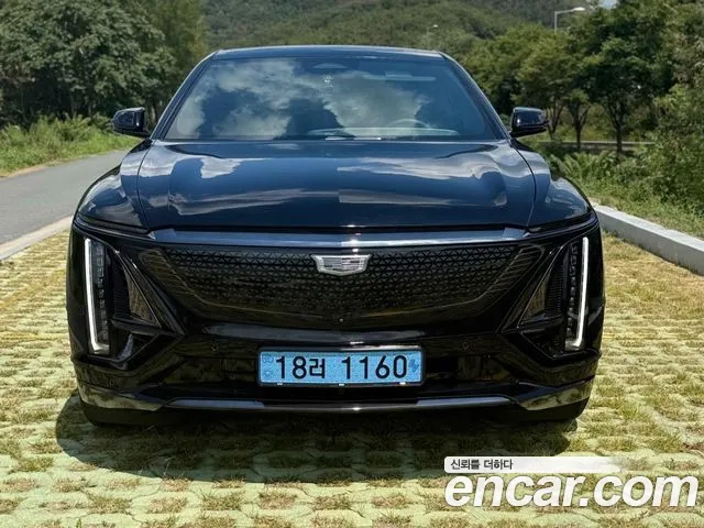 Cadillac Lyriq 2024 thumb 2