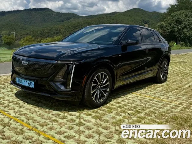 Cadillac Lyriq 2024 thumb 12