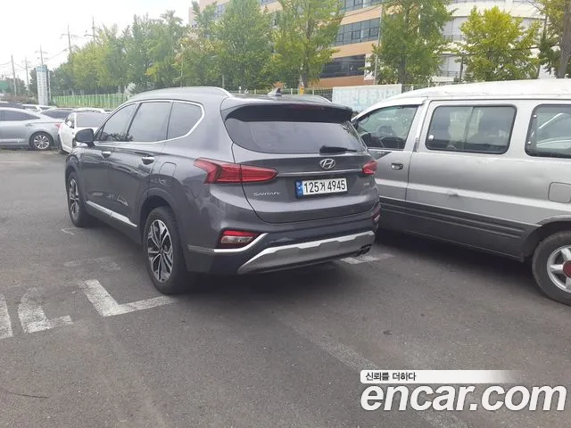 Hyundai Santa Fe 2018 thumb 6