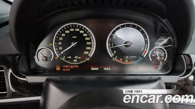 BMW 6-Series 2011 thumb 8