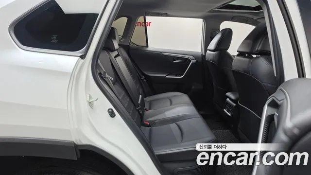 Toyota RAV4 2025 thumb 12