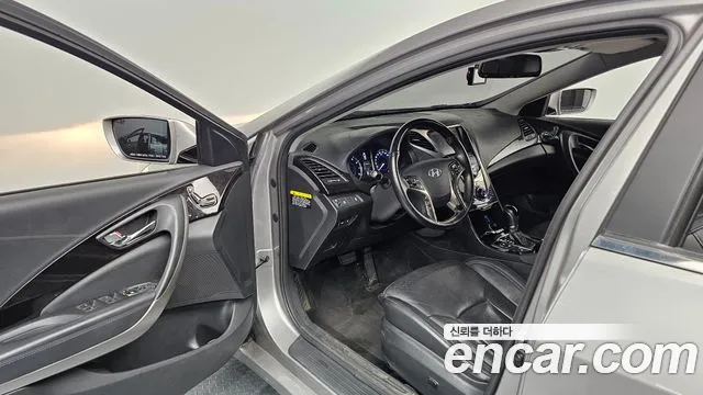 Hyundai Grandeur 2011 thumb 10