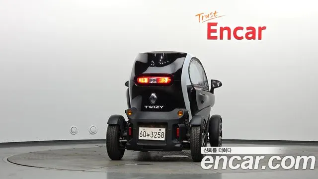 Renault Twizy 2017 thumb 4