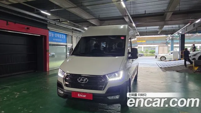 Hyundai Staria 2015 thumb 3