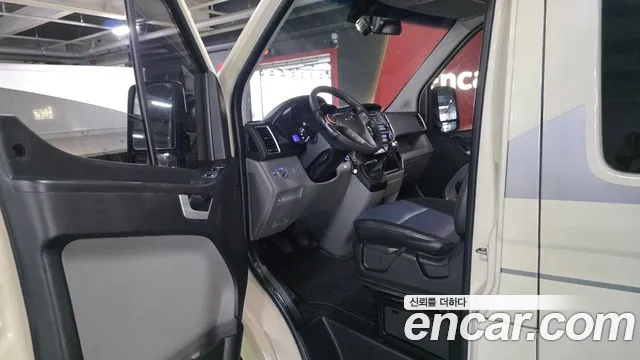Hyundai Staria 2015 thumb 10