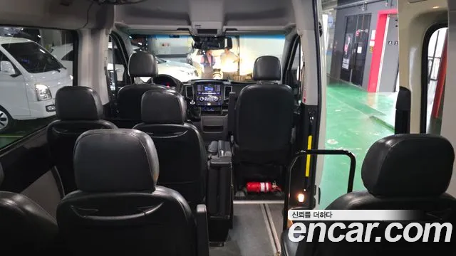 Hyundai Staria 2015 thumb 11