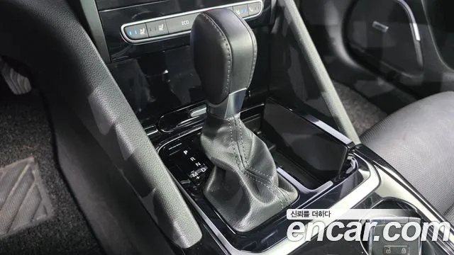 Renault Megane 2017 thumb 8
