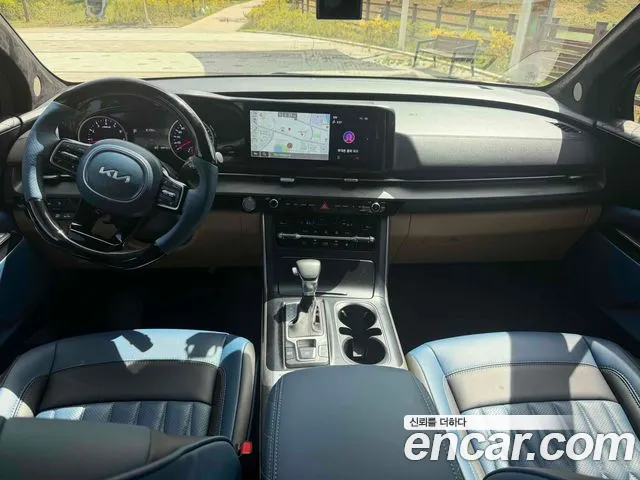 Kia Carnival 2023 thumb 12
