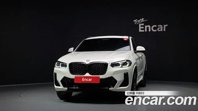 BMW X4 2022 thumb 3
