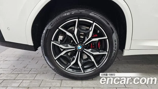 BMW X4 2022 thumb 5