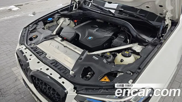 BMW X4 2022 thumb 6
