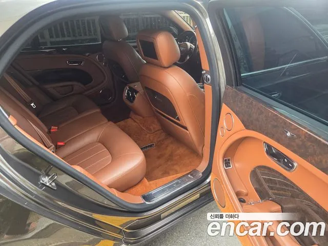 Bentley Mulsanne 2014 thumb 8