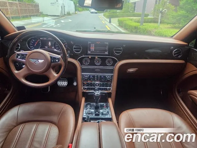 Bentley Mulsanne 2014 thumb 9