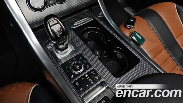 Land Rover Range Rover Sport 2016 thumb 9